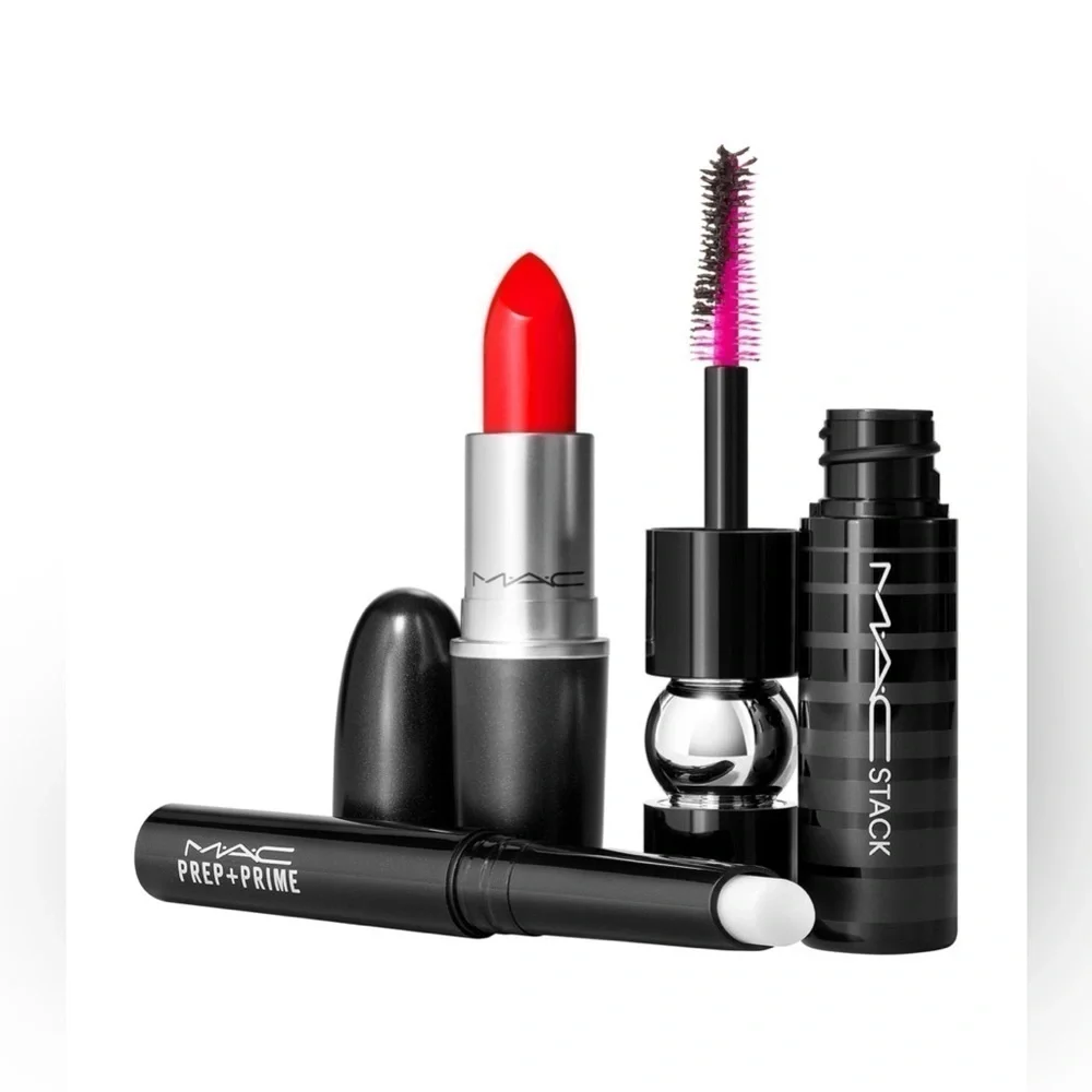 MAC Superstar Lashes To Lips Kit-Red - Picture 3 of 5